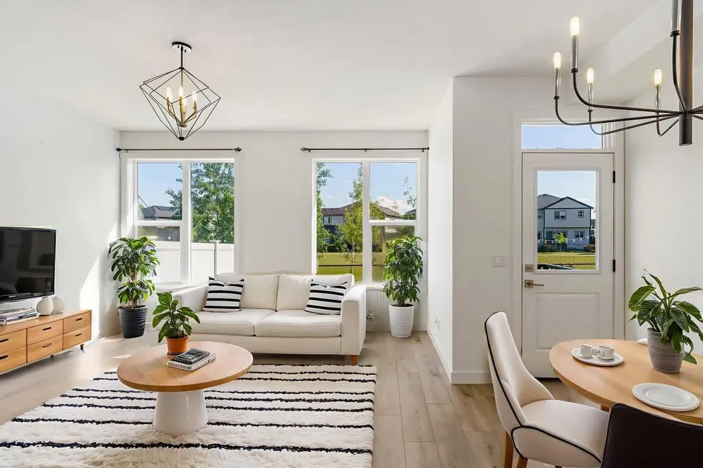 135 Legacy Glen Parade SE Calgary AB T2X 4T3