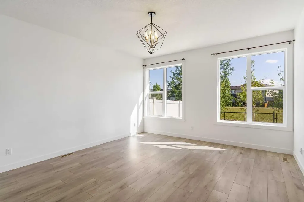 135 Legacy Glen Parade SE Calgary AB T2X 4T3