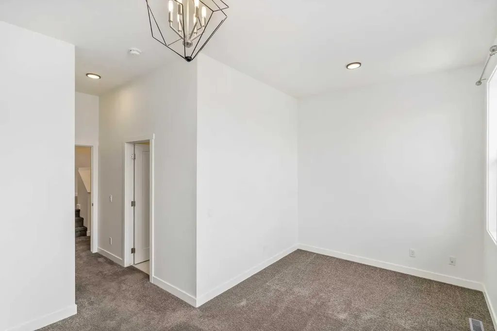 135 Legacy Glen Parade SE Calgary AB T2X 4T3