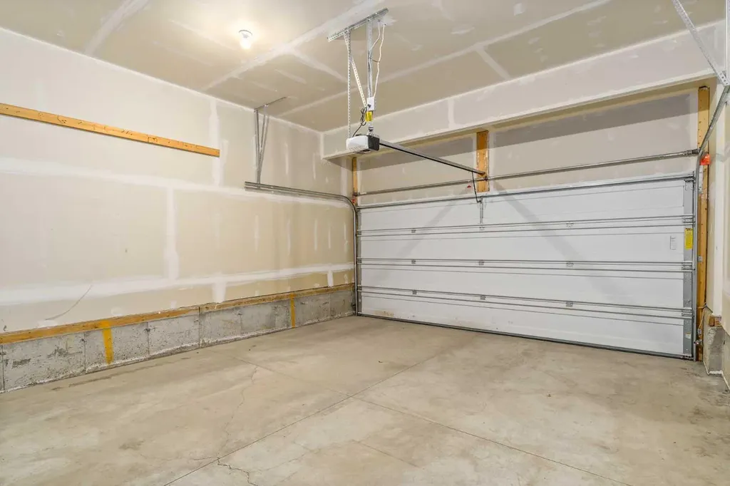 135 Legacy Glen Parade SE Calgary AB T2X 4T3