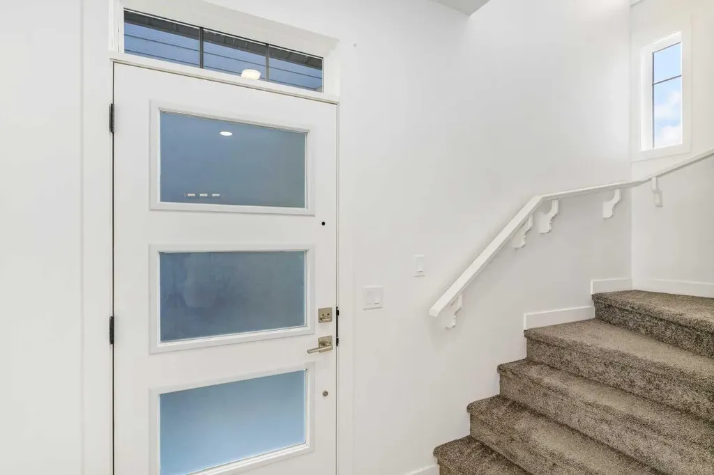 135 Legacy Glen Parade SE Calgary AB T2X 4T3