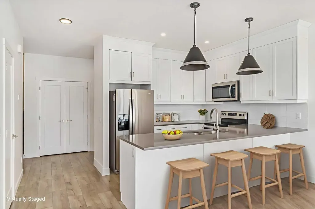 135 Legacy Glen Parade SE Calgary AB T2X 4T3