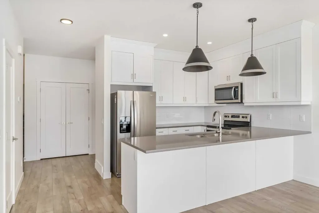 135 Legacy Glen Parade SE Calgary AB T2X 4T3