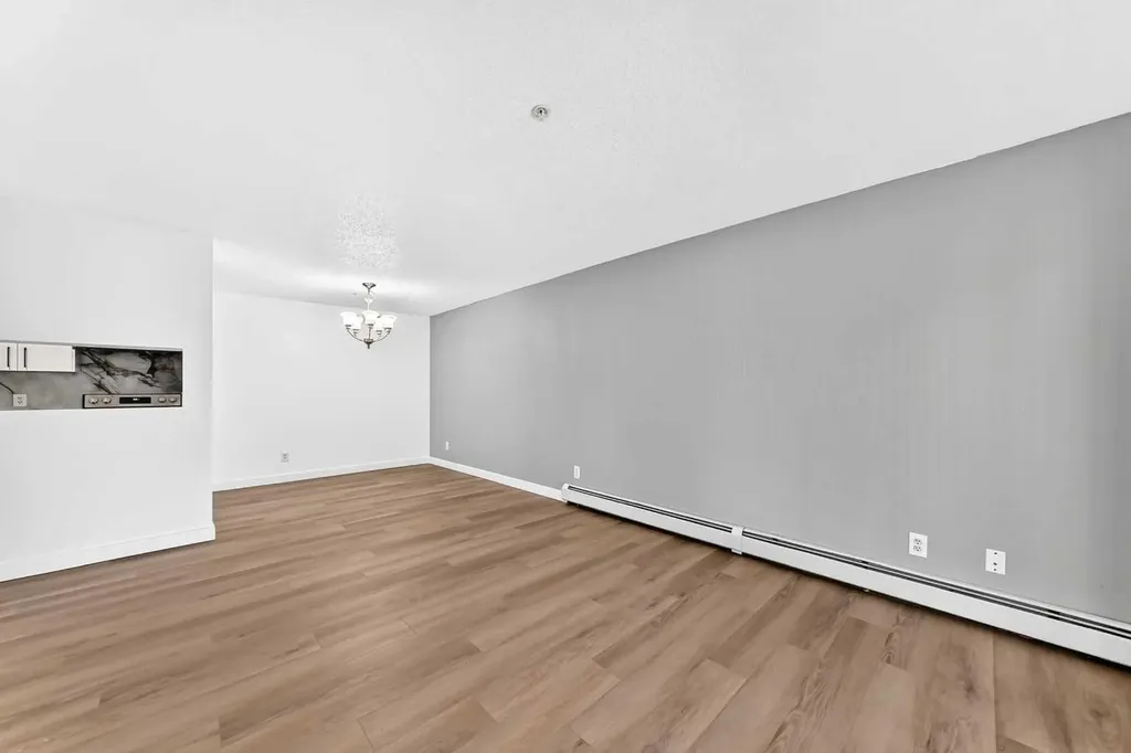 6224 17 Avenue SE Calgary AB T2A 7X8