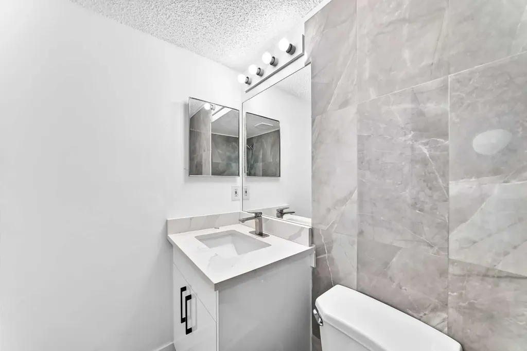6224 17 Avenue SE Calgary AB T2A 7X8
