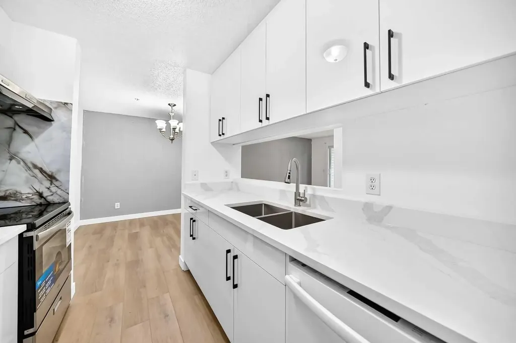 6224 17 Avenue SE Calgary AB T2A 7X8