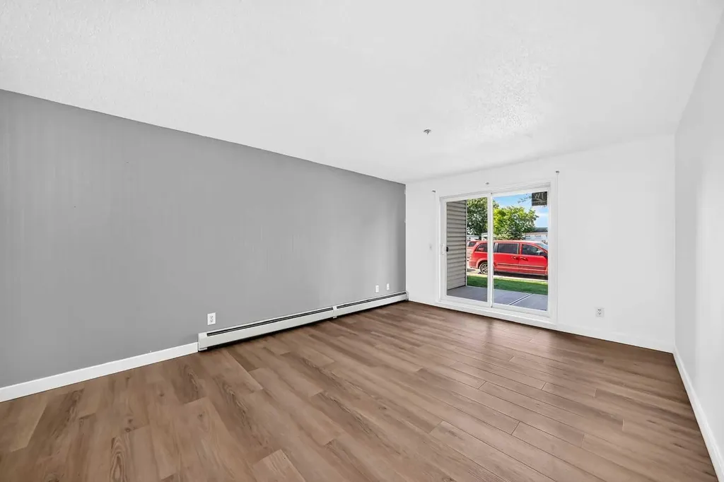6224 17 Avenue SE Calgary AB T2A 7X8