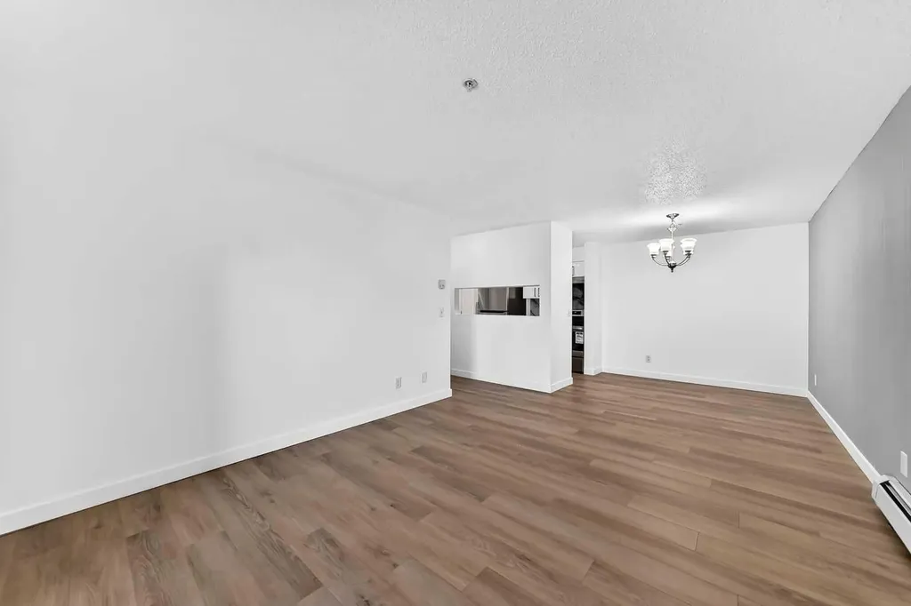 6224 17 Avenue SE Calgary AB T2A 7X8