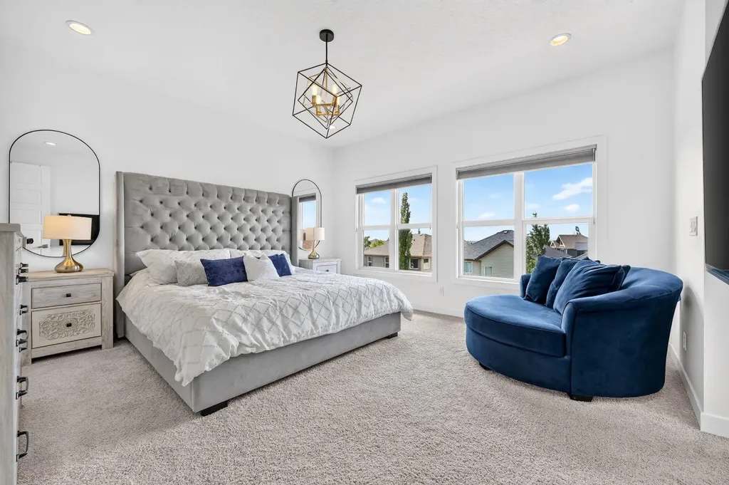 60 Tremblant Terrace SW Calgary AB T3H0B9