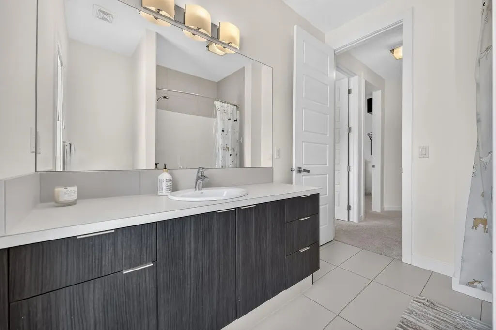 60 Tremblant Terrace SW Calgary AB T3H0B9