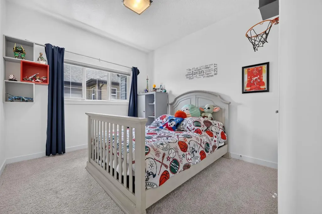 60 Tremblant Terrace SW Calgary AB T3H0B9