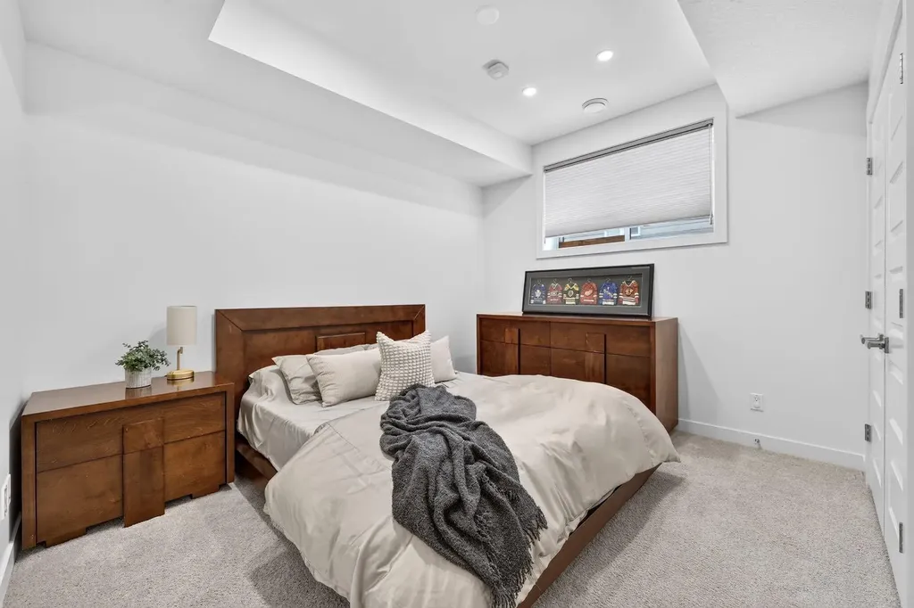60 Tremblant Terrace SW Calgary AB T3H0B9