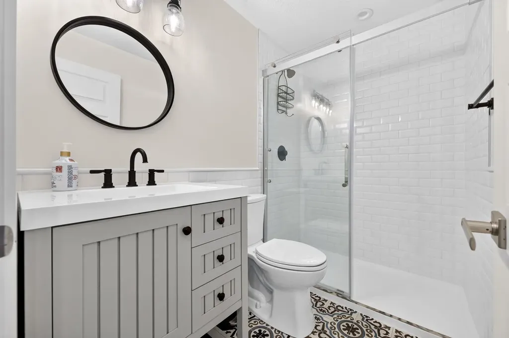 60 Tremblant Terrace SW Calgary AB T3H0B9