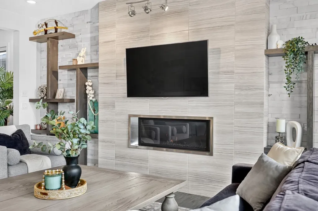 60 Tremblant Terrace SW Calgary AB T3H0B9