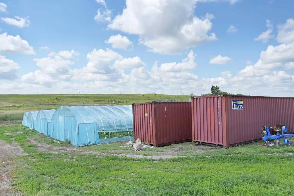 185077 Rr153 Rural Newell County Of AB T1R 1C5