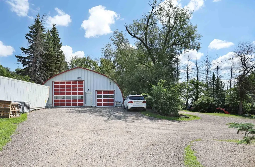 185077 Rr153 Rural Newell County Of AB T1R 1C5