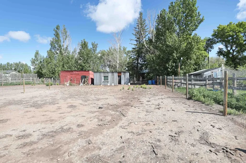 185077 Rr153 Rural Newell County Of AB T1R 1C5