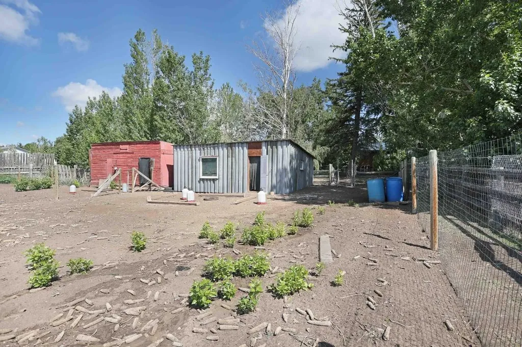 185077 Rr153 Rural Newell County Of AB T1R 1C5