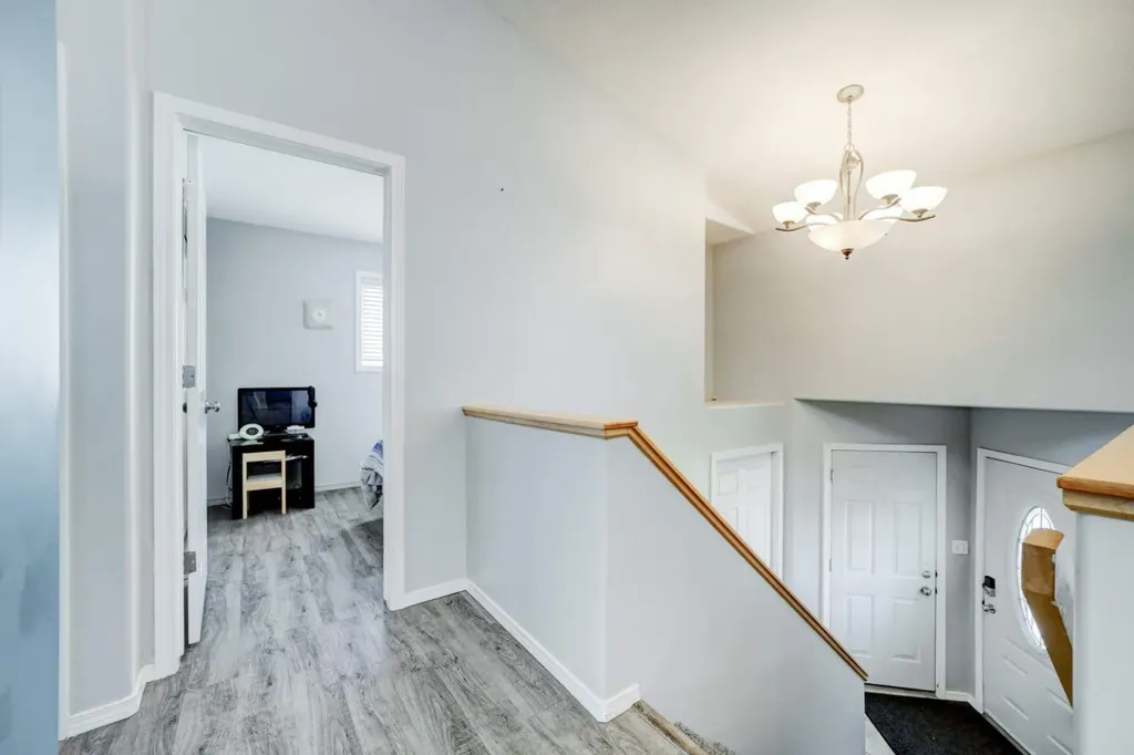 571 Blackfoot Manor W Lethbridge AB T1K 7W4