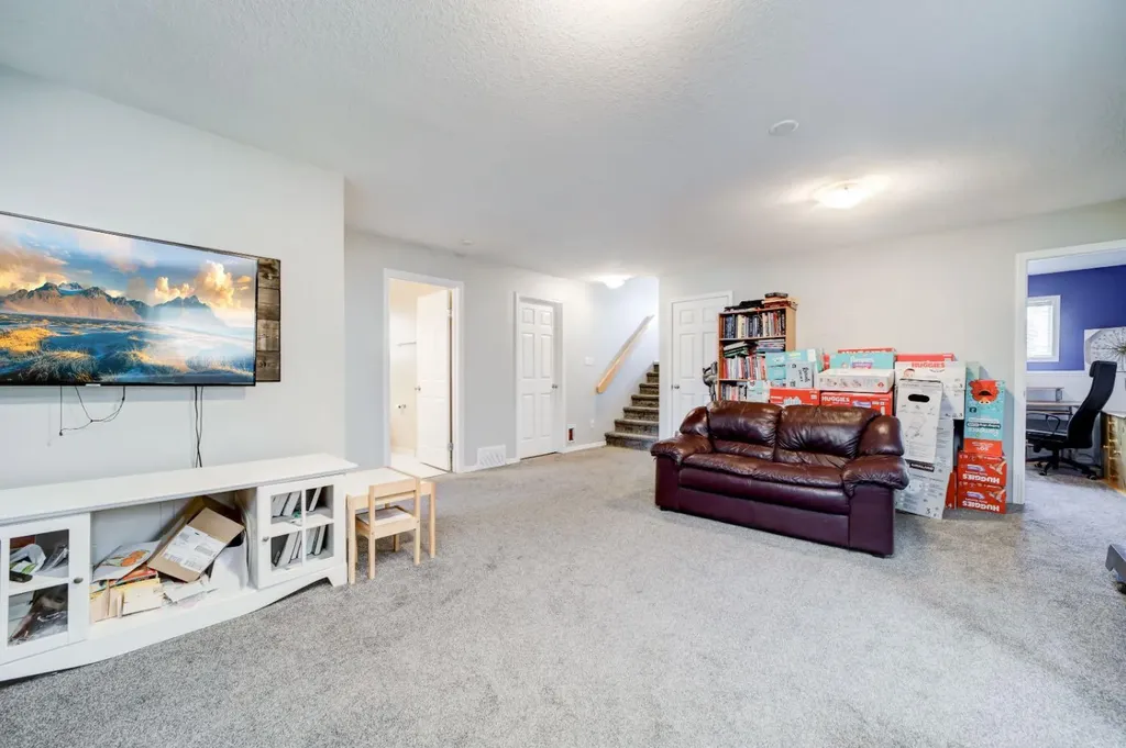 571 Blackfoot Manor W Lethbridge AB T1K 7W4