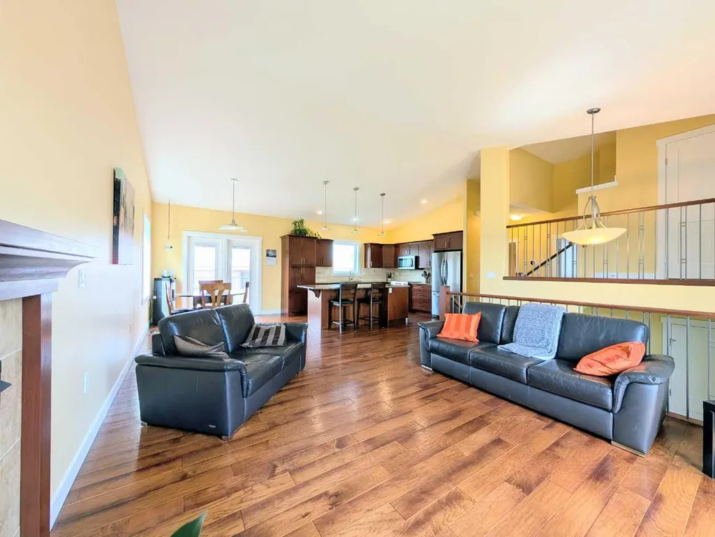 1004 7 Avenue SE Slave Lake AB T0G2A3