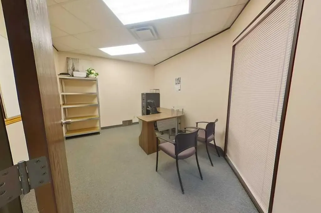 562 2 Street SE Medicine Hat AB T1A 0C5
