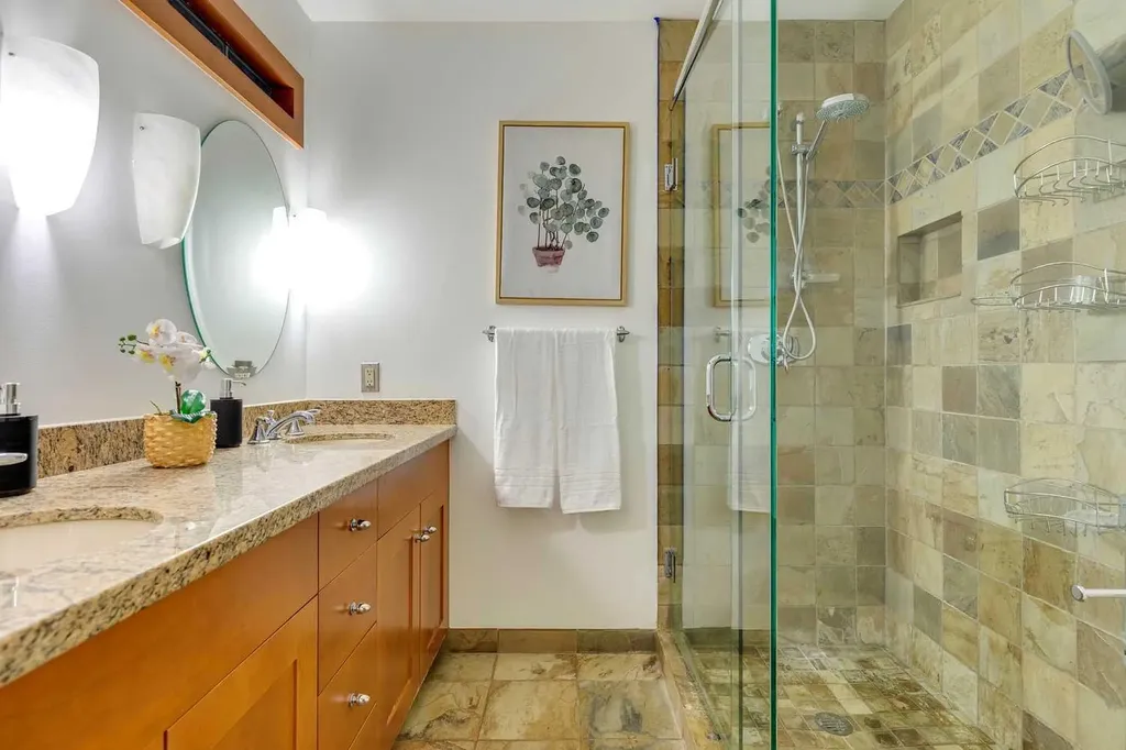 51 Straddock Crescent SW Calgary AB T3H 2S9