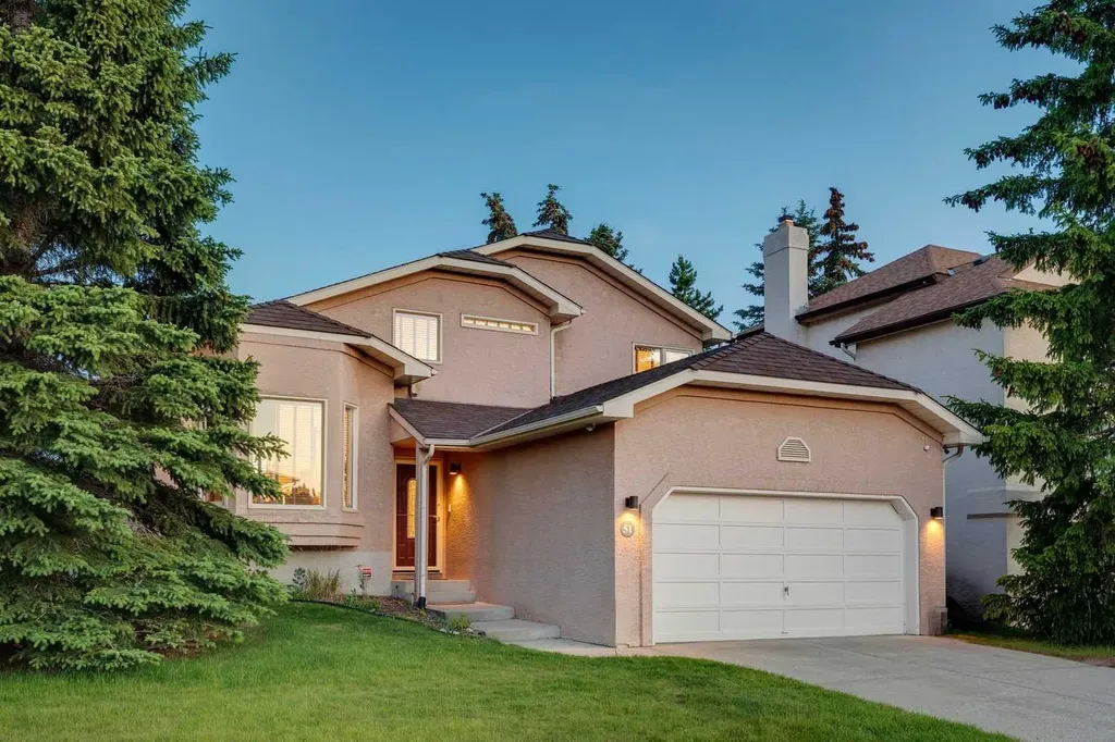 51 Straddock Crescent SW Calgary AB T3H 2S9