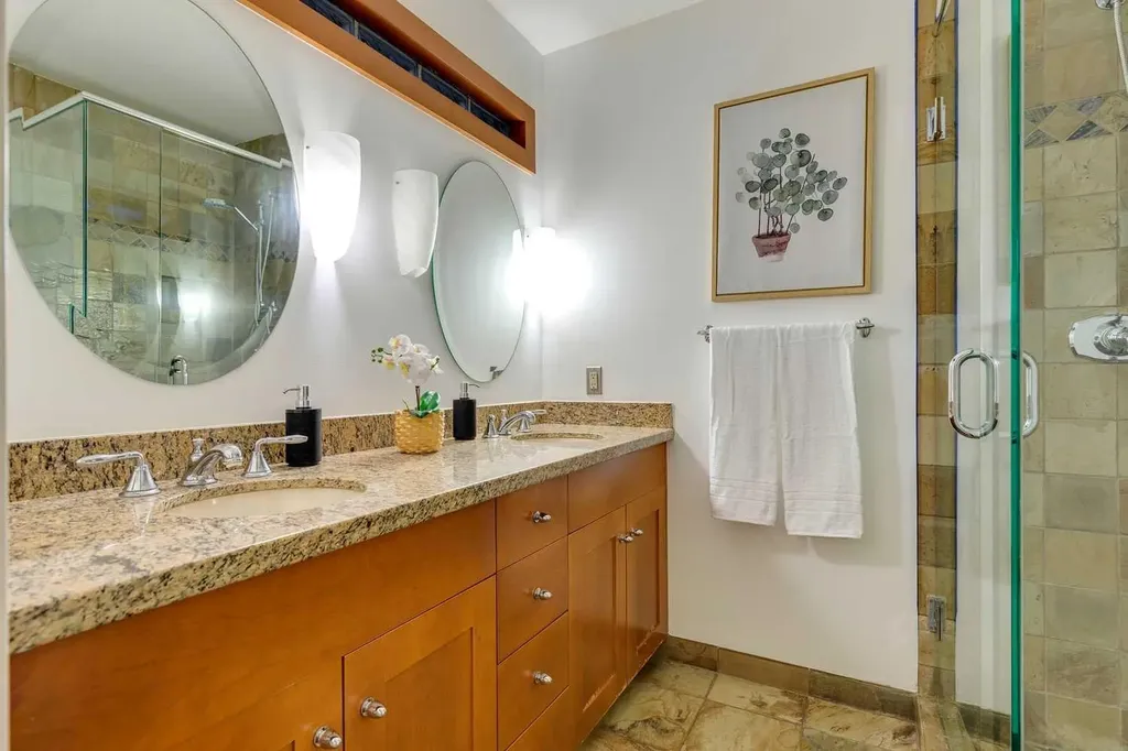 51 Straddock Crescent SW Calgary AB T3H 2S9