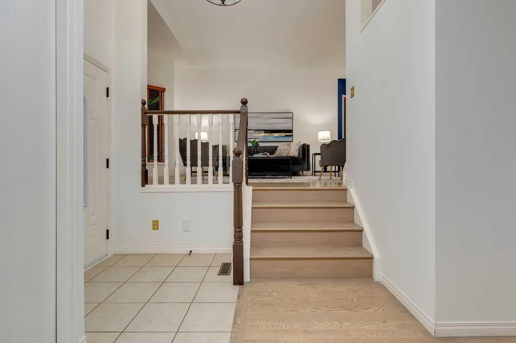 51 Straddock Crescent SW Calgary AB T3H 2S9