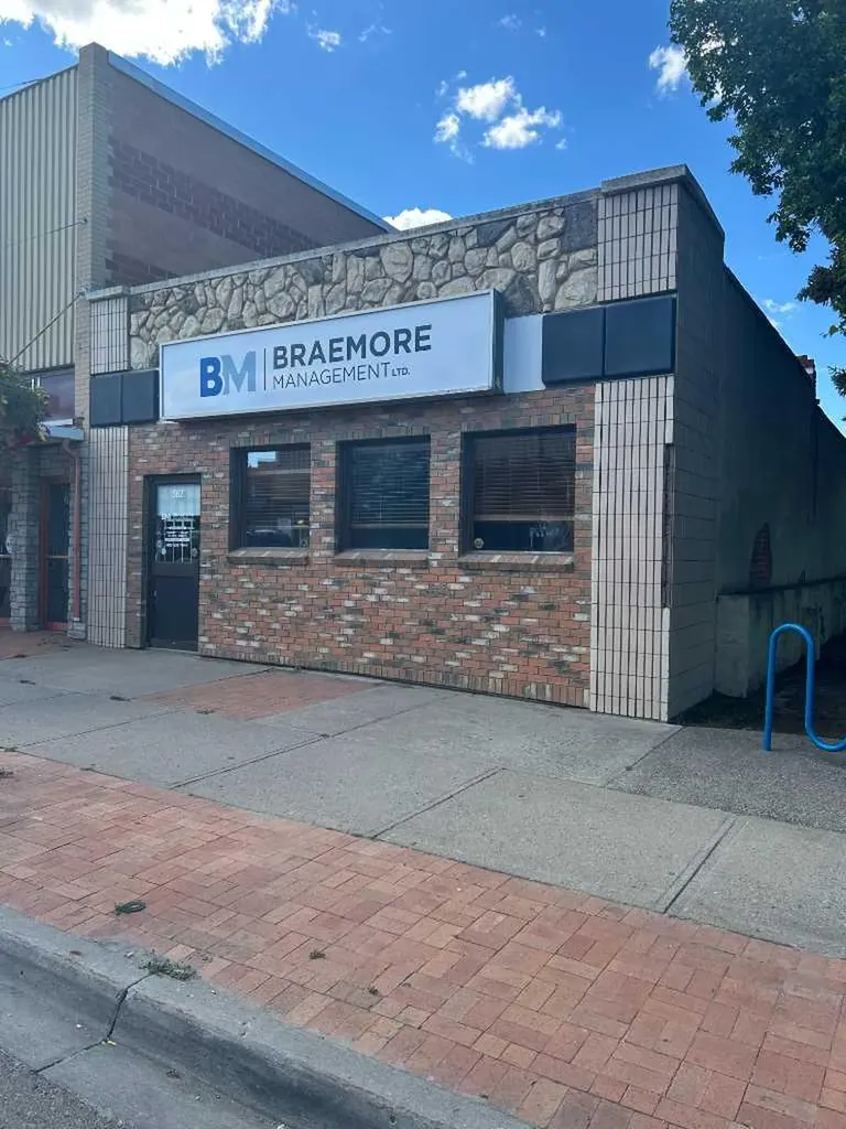 562 2 Street SE Medicine Hat AB T1A 0C5