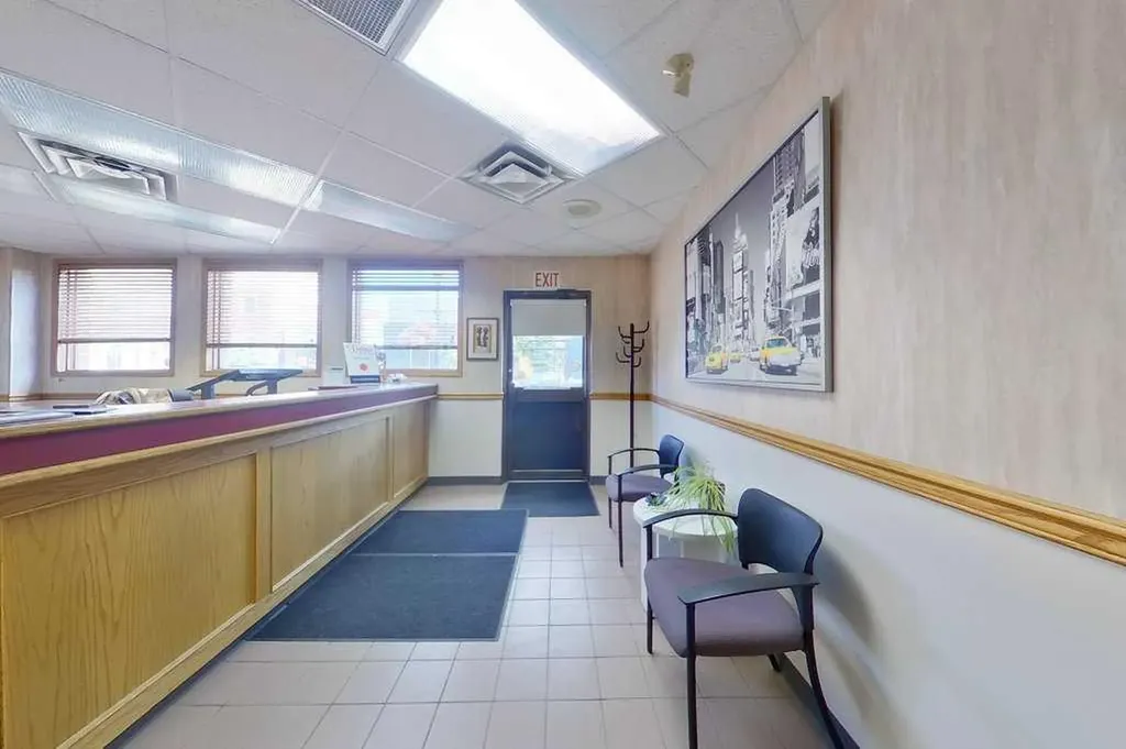 562 2 Street SE Medicine Hat AB T1A 0C5
