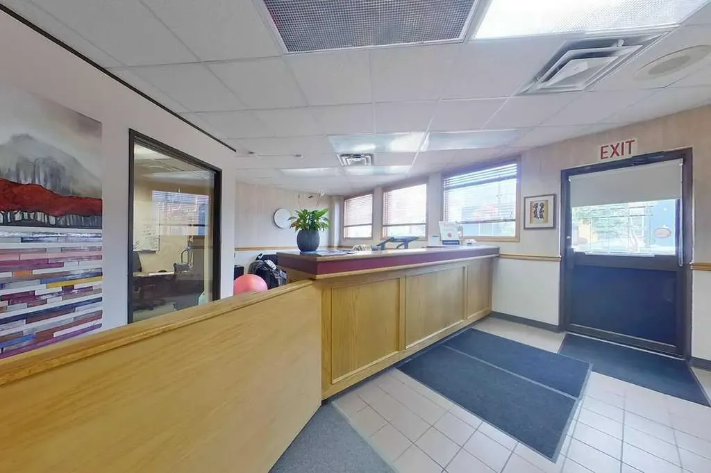562 2 Street SE Medicine Hat AB T1A 0C5