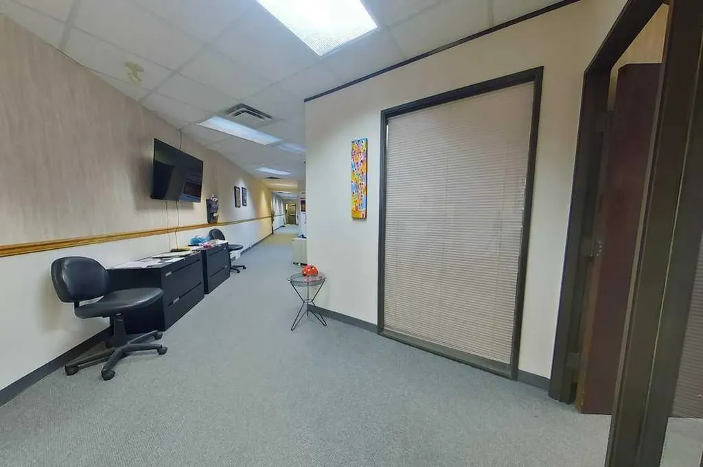 562 2 Street SE Medicine Hat AB T1A 0C5