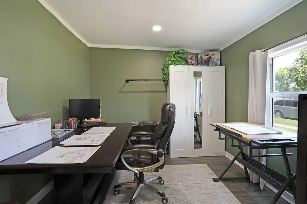 276 Centre Street Tilley AB T0J 3K0