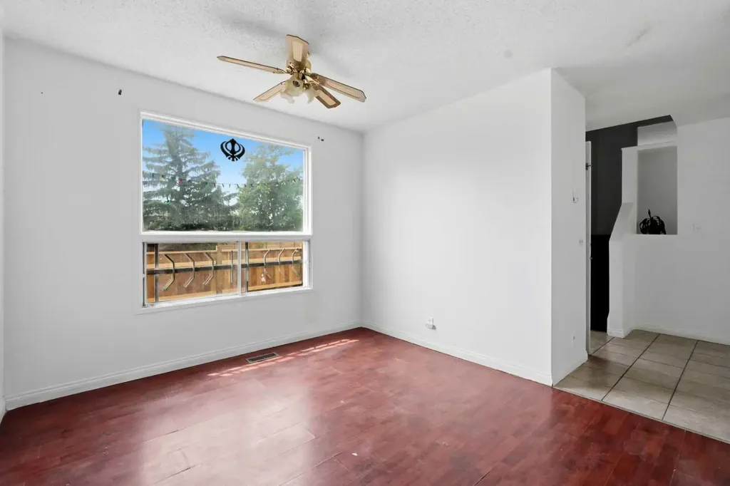 255 Falton Drive NE Calgary AB T3J 2W8
