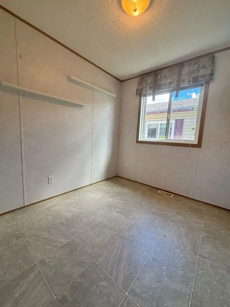 9014 89 Avenue Grande Prairie AB T8X 0C4