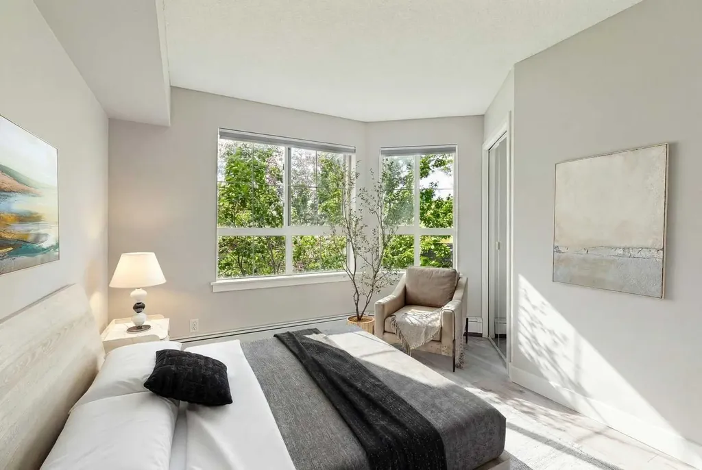 35 Richard Court SW Calgary AB T3E 7N9