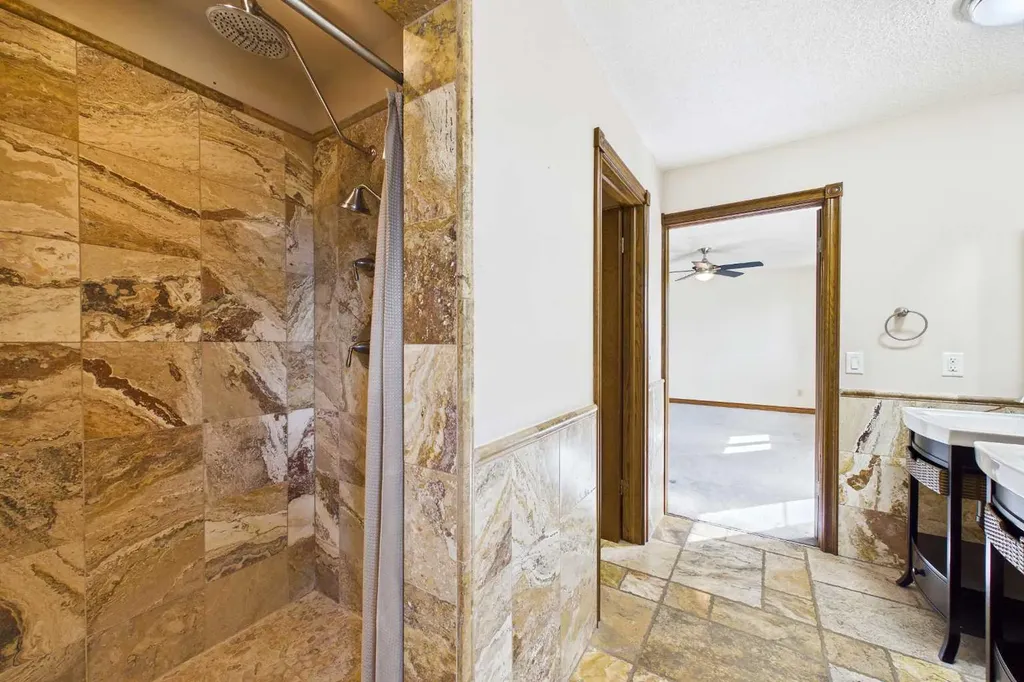 168 Canterville Drive SW Calgary AB T2W3X2