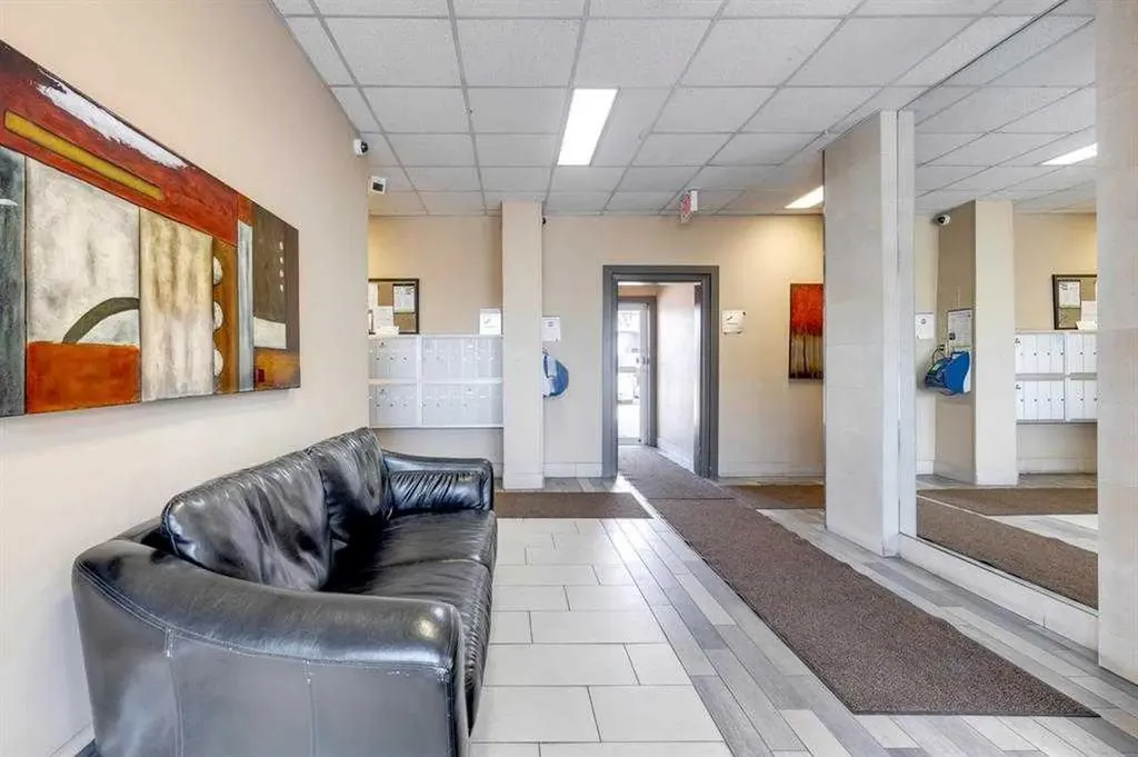 314 14 Street NW Calgary AB T2N1Z8