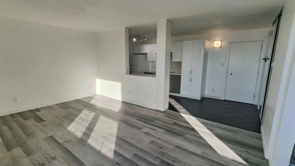 314 14 Street NW Calgary AB T2N1Z8