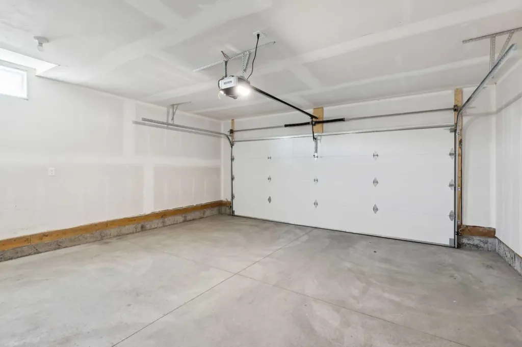 669 Savanna Boulevard NE Calgary AB T3J 2K2
