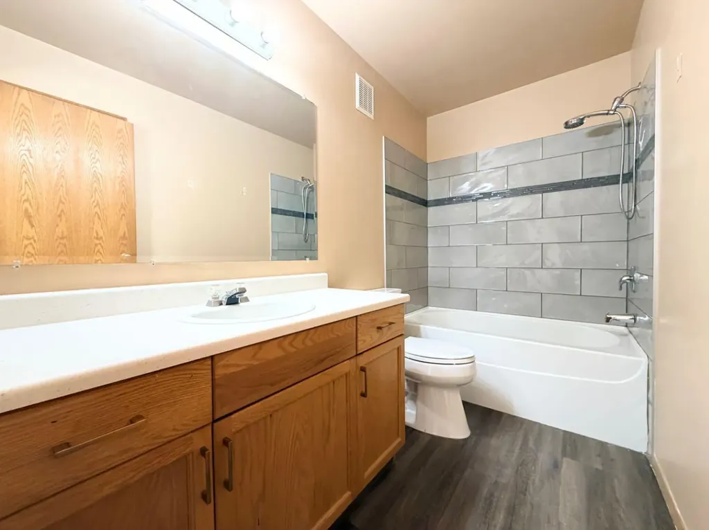 9622 123 Avenue Grande Prairie AB T8V 6Z9