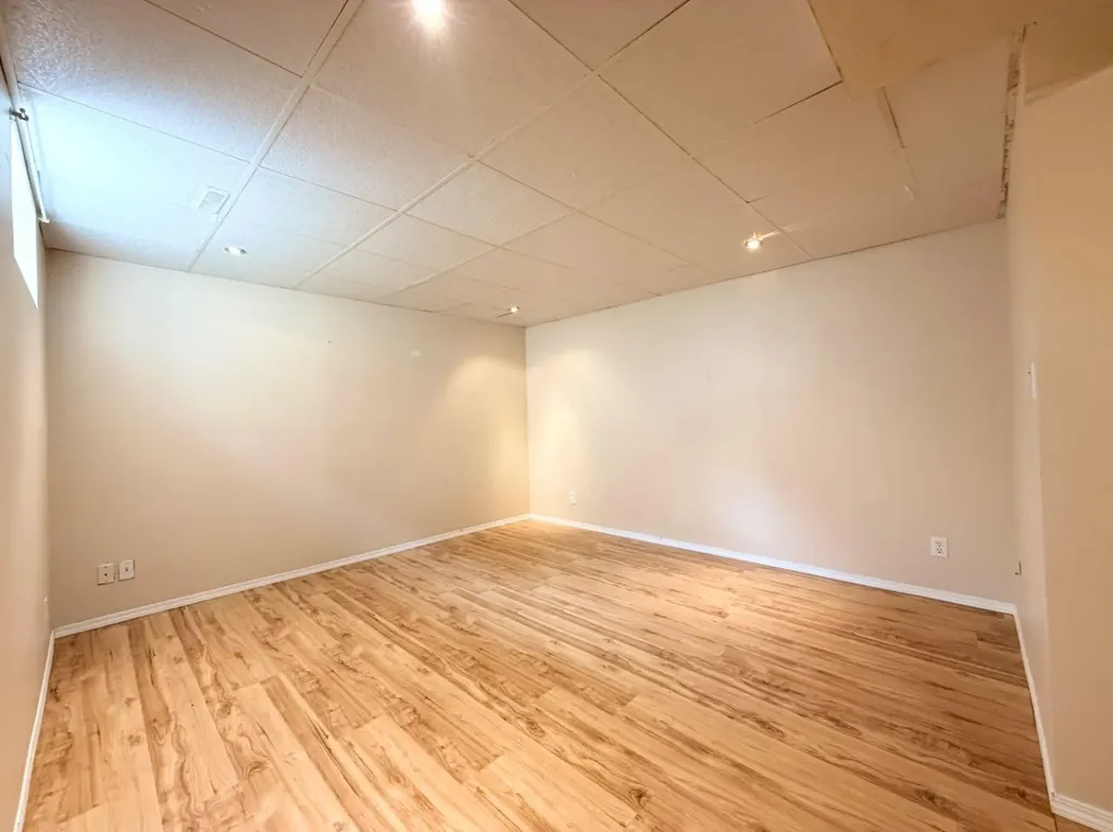 9622 123 Avenue Grande Prairie AB T8V 6Z9