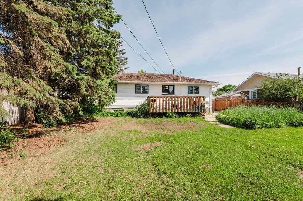 10415 111 Avenue Grande Prairie AB T8V1T9