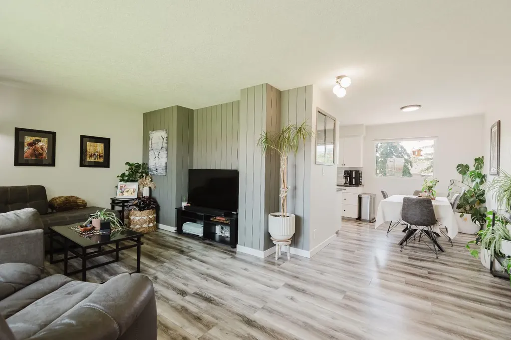 10415 111 Avenue Grande Prairie AB T8V1T9