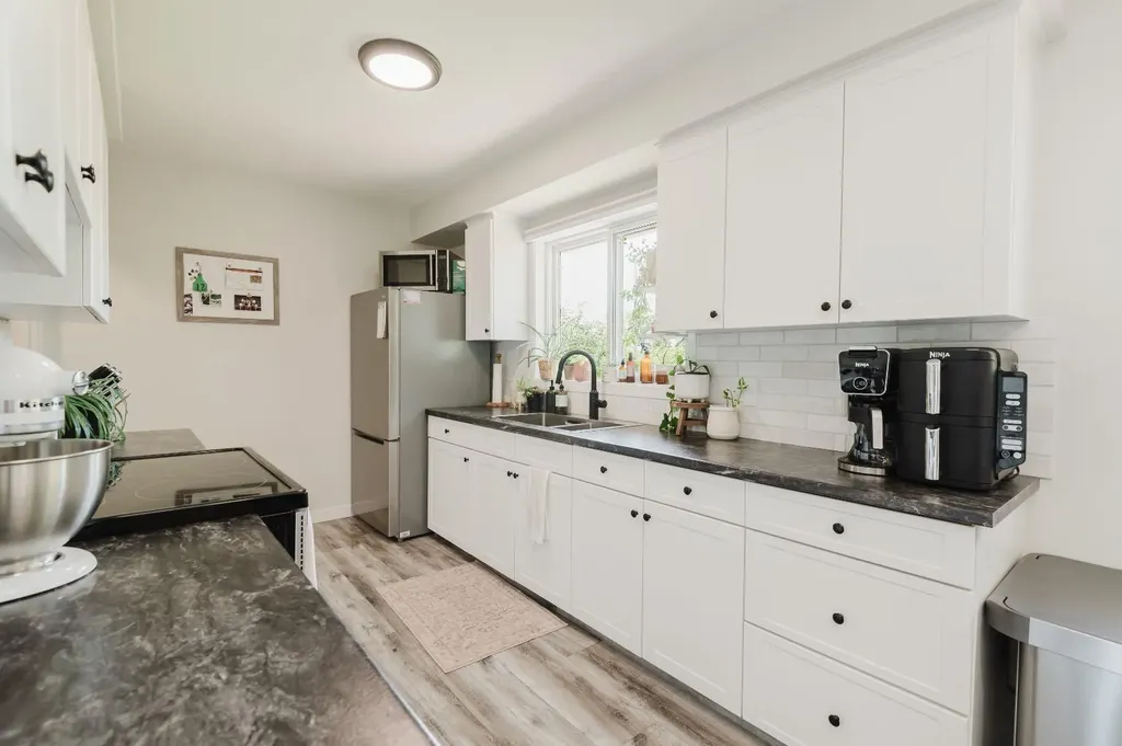 10415 111 Avenue Grande Prairie AB T8V1T9