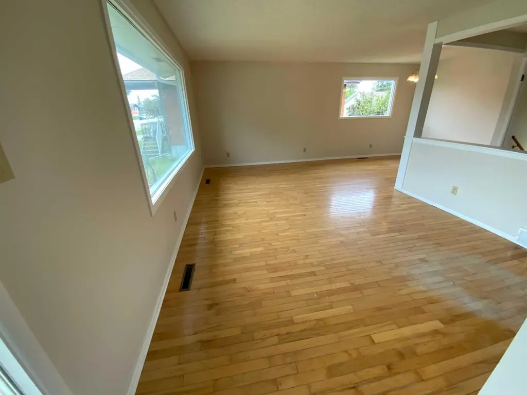 521 4 Street SE Three Hills AB T0M 2A0