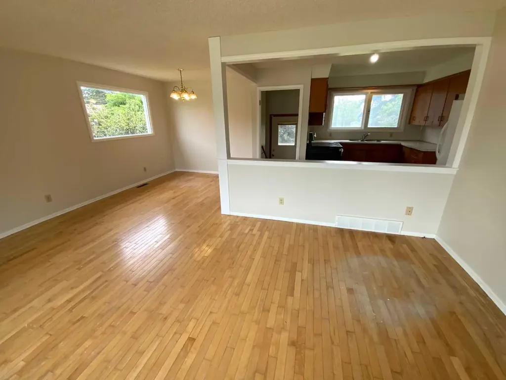 521 4 Street SE Three Hills AB T0M 2A0