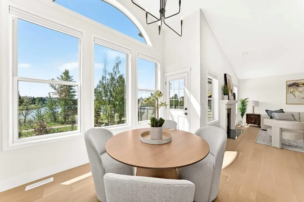 161 West Creek Pond Chestermere AB T1X 1H4